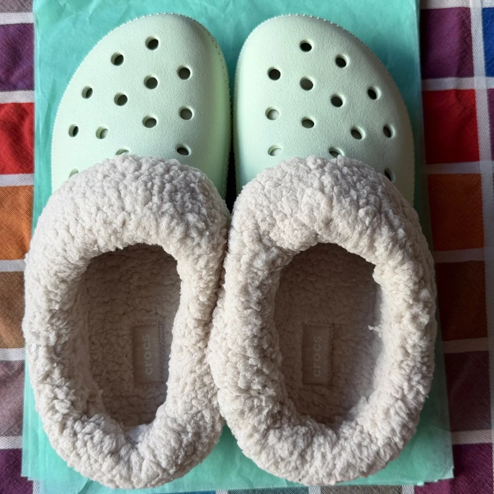 🛌 CROCS LINED CLOGS 🛌 NWT 🛌 - Picture 7 of 16